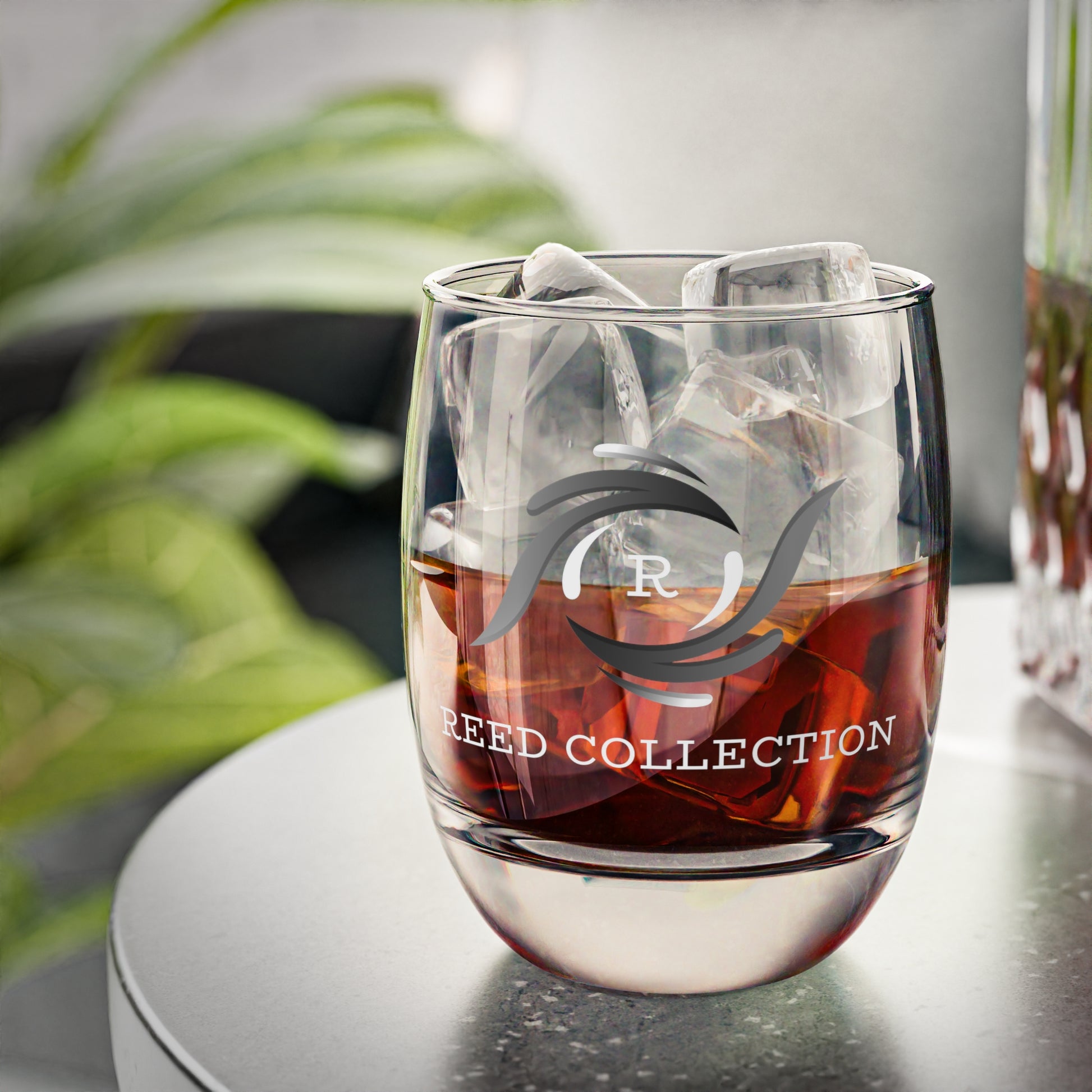 Reed Collection Elegant Engraved Whiskey Glass - Perfect Gift for Spirits Enthusiasts
